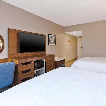 Hampton Inn Cape Cod Canal Bourne Exterior foto