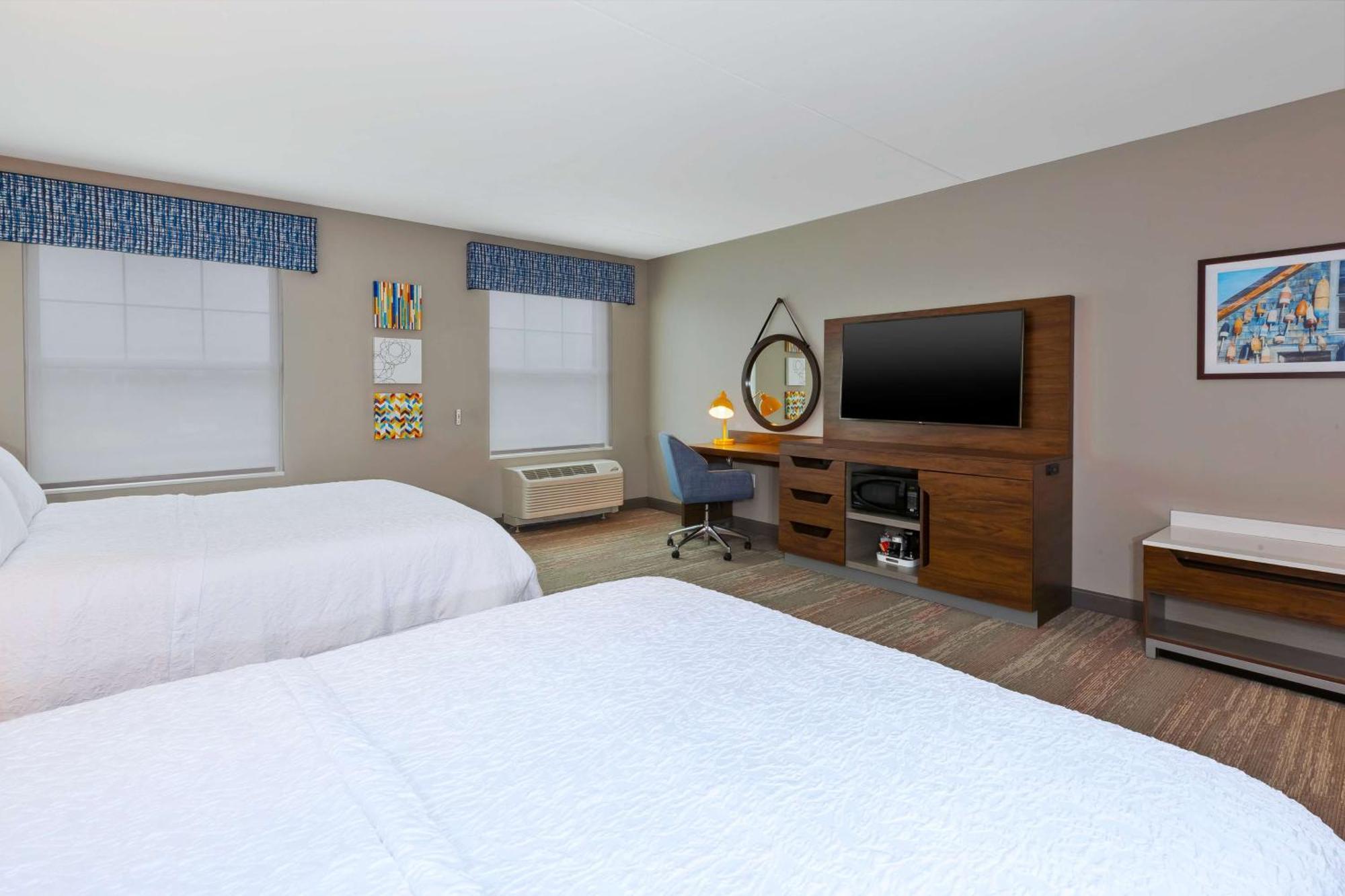 Hampton Cape Cod Canal Hotel Bourne
